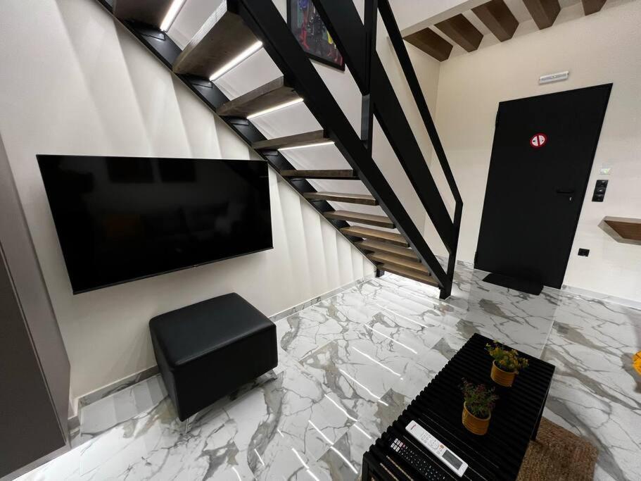 Soho Loft Apartment *