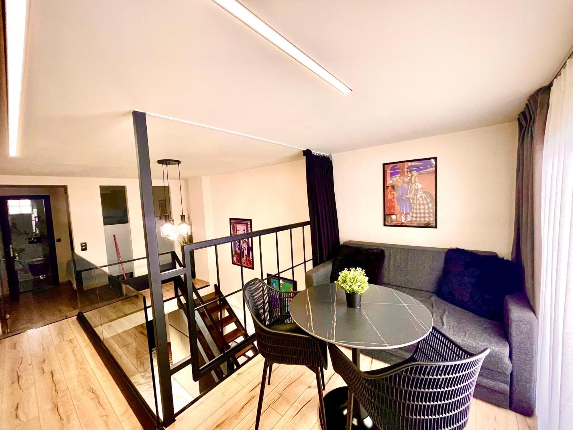 Soho Loft *